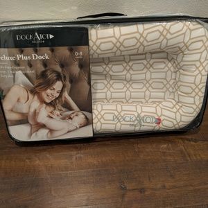 Dockatot deluxe plus